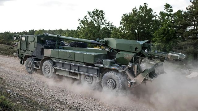 Ukraine’s Caesar 8×8 howitzers hit 40,000 rounds in two years