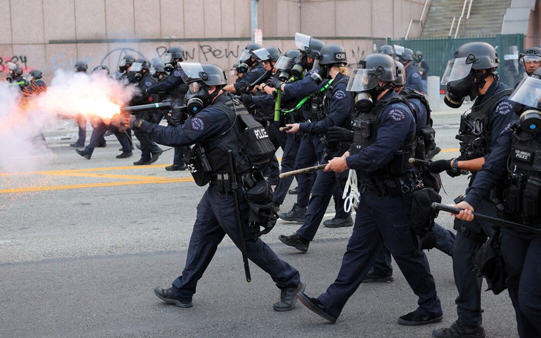 Federal officials slam Democrats for ‘dangerous’ rhetoric as ICE agents face violent mobs in LA, NYC