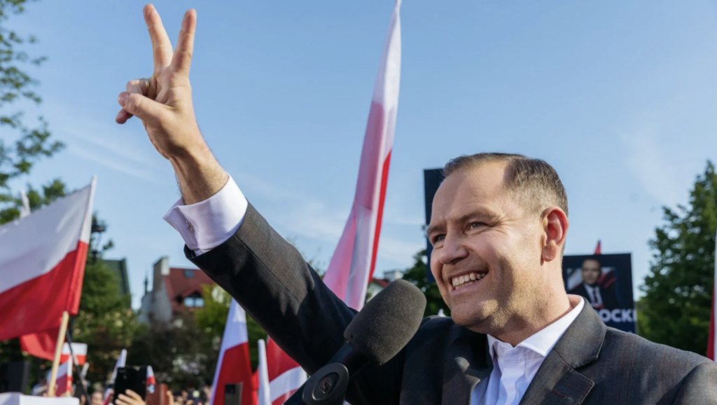 Former Polish president demands election recount after anti-Ukraine candidate wins