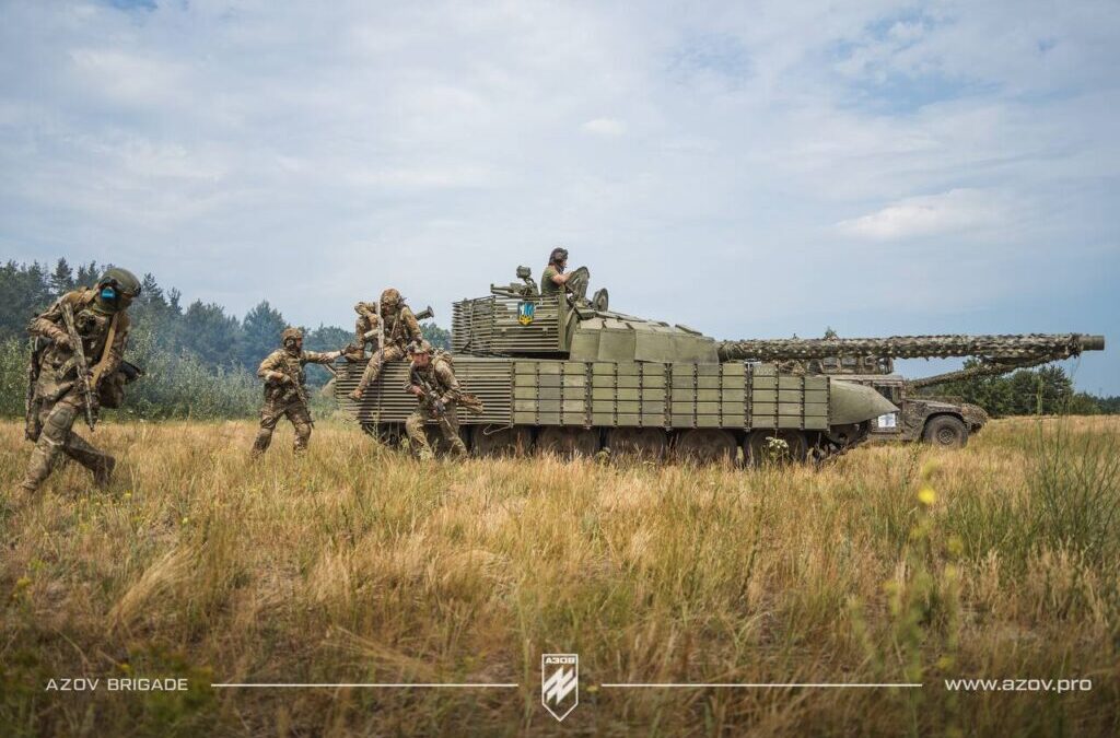 Azov Corps rushes to block Russian advance threatening key cities in Donetsk Oblast