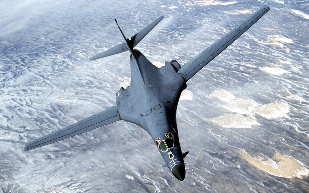 Trump reacts to report of B-1 bombers near Venezuela while threatening drug traffickers during WH roundtable