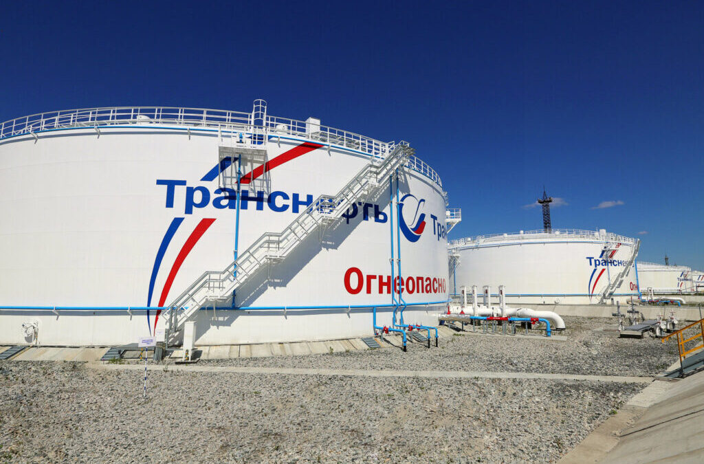 Four years of sanctions and Russia still funds its war machine—the West needs economic shock, not lists