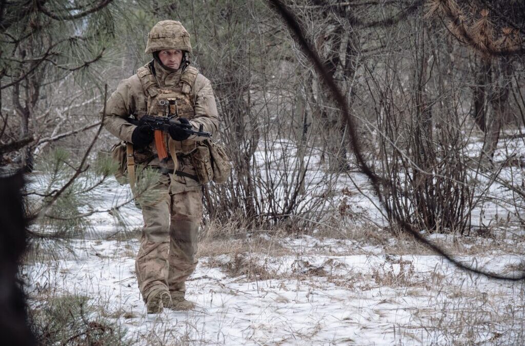 Russia has 100,000 troops aimed at Sloviansk. One hill full of Ukrainians won’t move.